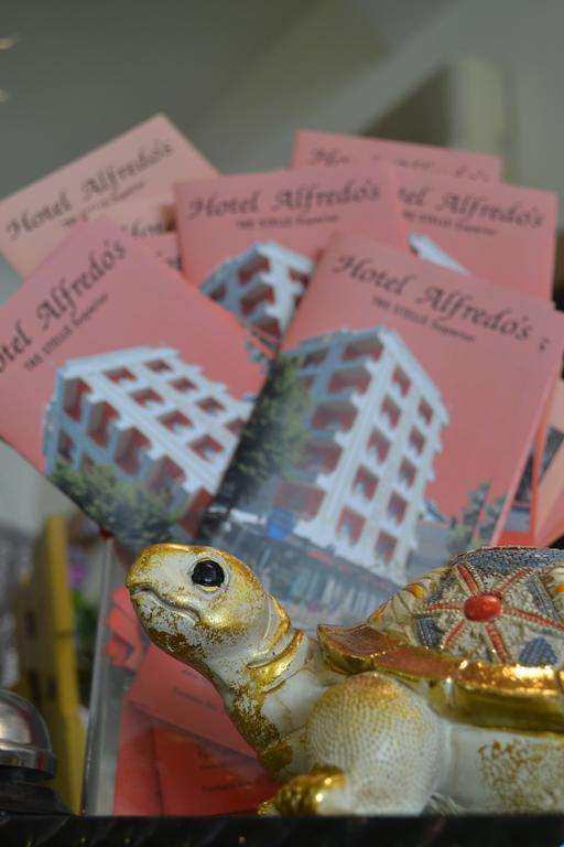 Hotel Alfredo'S リミニ エクステリア 写真