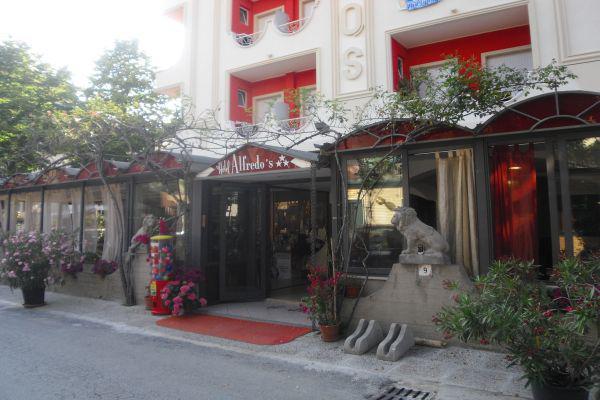Hotel Alfredo'S リミニ エクステリア 写真